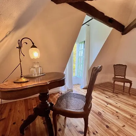 Bed & Breakfast La Vieille Bouverie 4*